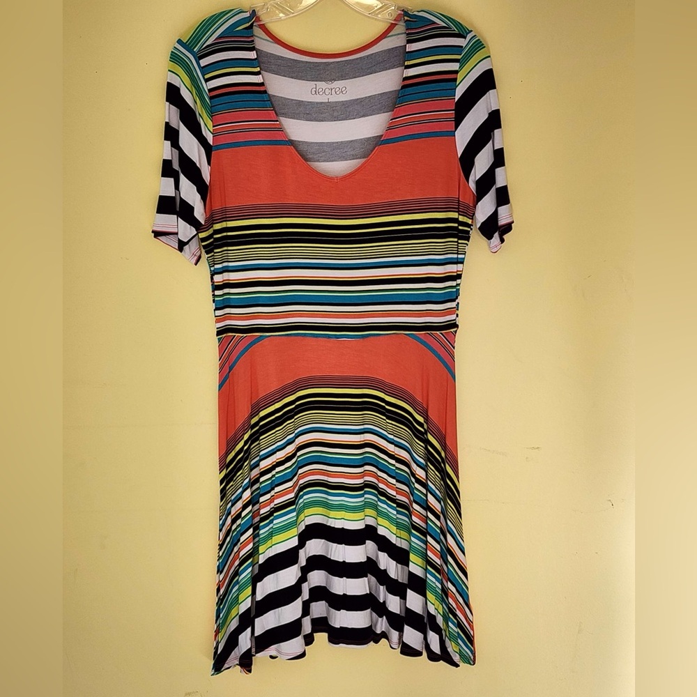 Large Decree colorful short sleeve dress